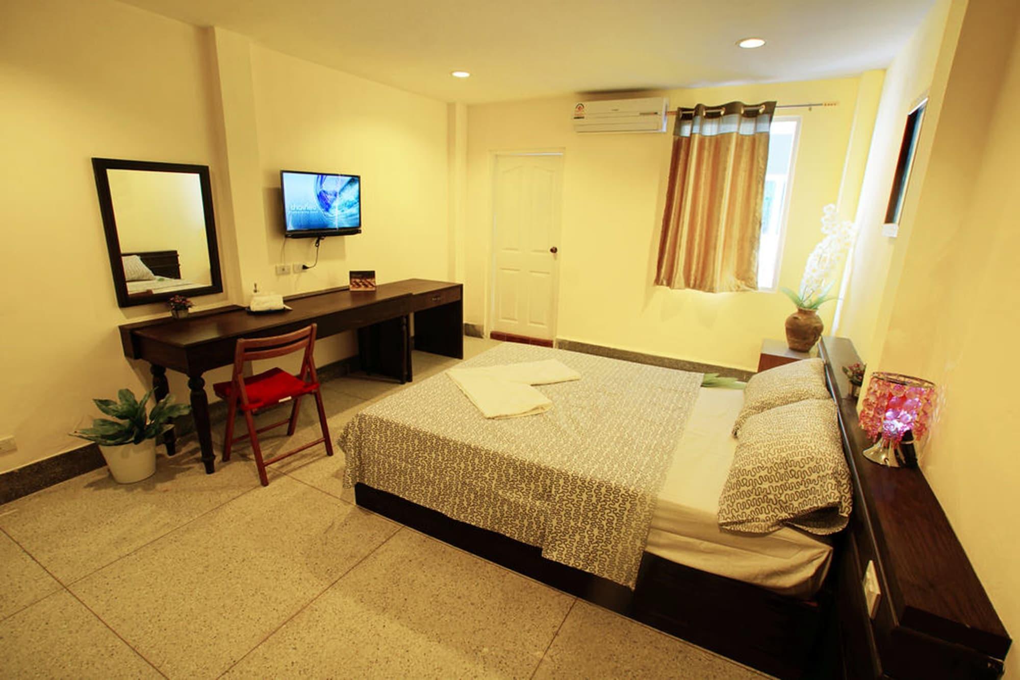 Sri Krungthep Hotel Bangkok Exterior foto
