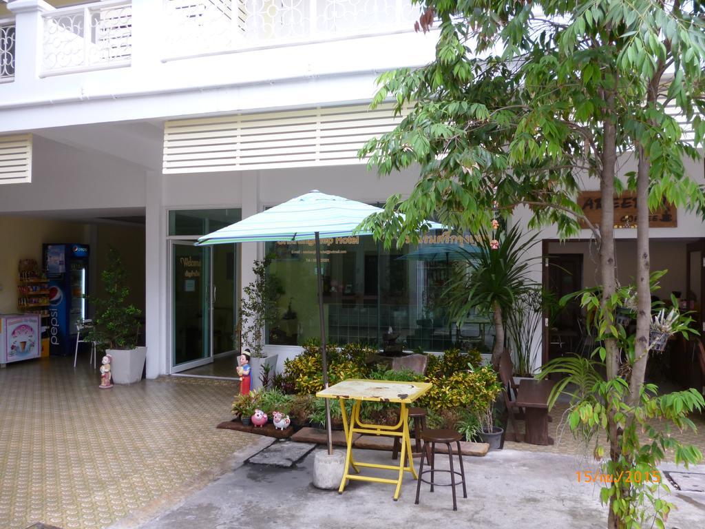 Sri Krungthep Hotel Bangkok Exterior foto