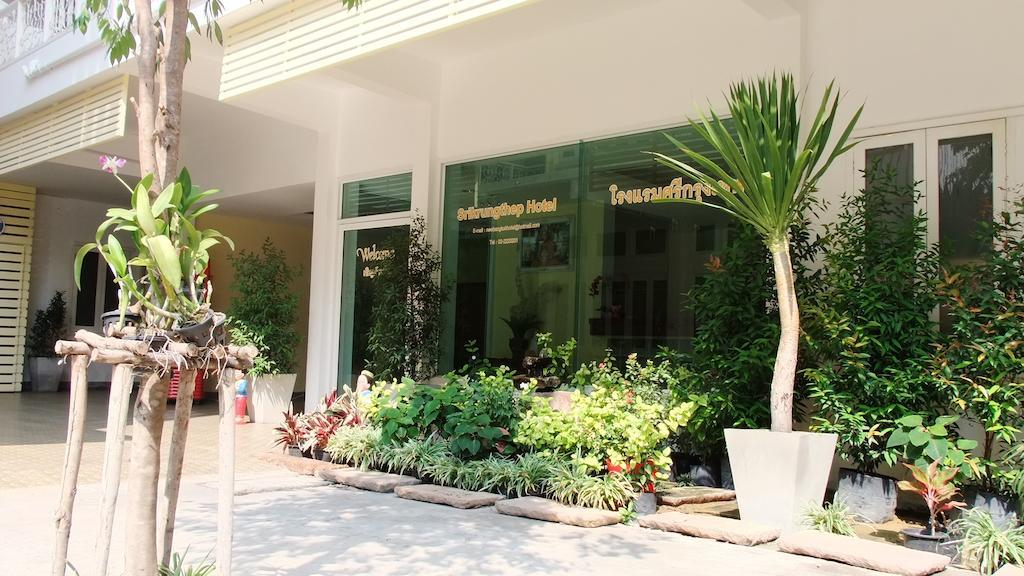 Sri Krungthep Hotel Bangkok Exterior foto